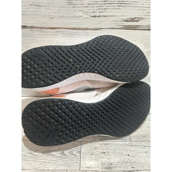 Nike sneakers Revolution 5 Womens Size 6Youth Pink White Black - Picture 8 of 9